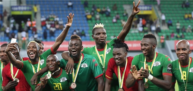 00万欧元 00万欧元